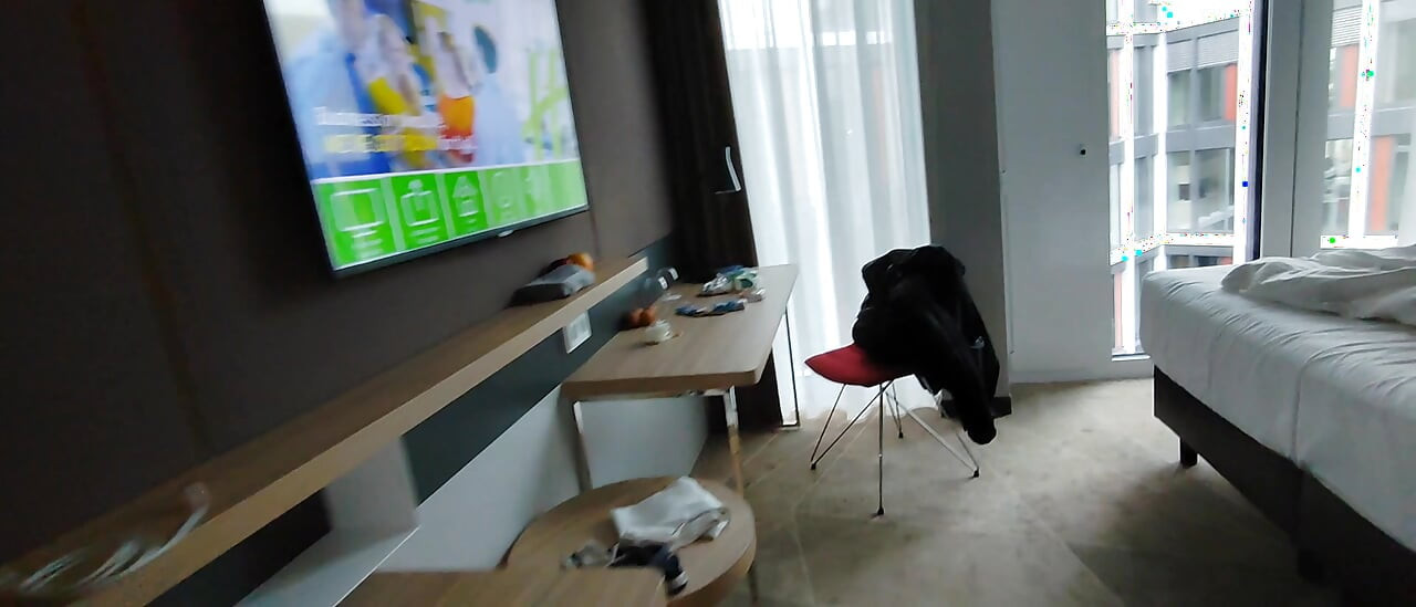 אישה זונה בחופשה רוצה שארוחת הבוקר תוגש למיטה