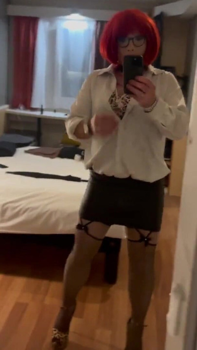Epicka chwila z "Transform into a maminsynek crossdresser"
