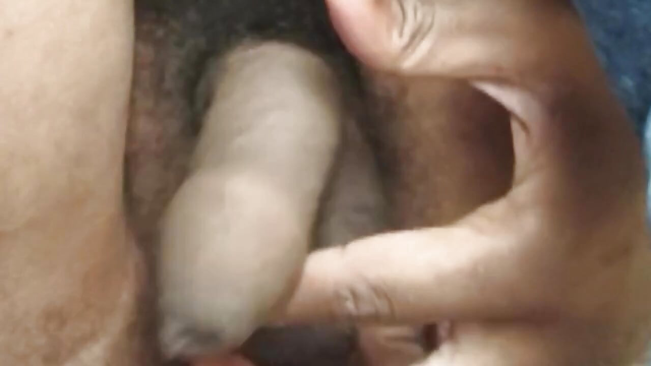 Worldwide Viral Desi Hunk Solo Action Vol 13 - Premium Faceless Amateur Close-up Intense Stroking Masterclass