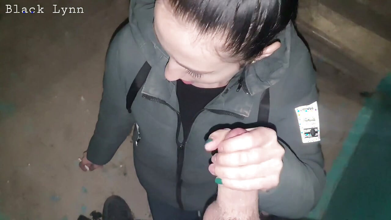 Smoking Girlfriend Sucks Me off on Stairs - Black Lynn