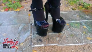 Lady L high heels crush glass