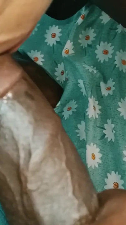 彼女は私のチンコをとても上手く、そして一番セクシーにしゃぶる |クリップ1