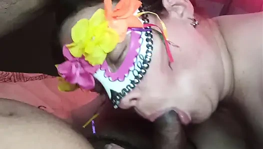 Вкусный утренний минет с богатым камшотом на ее большие сиськи