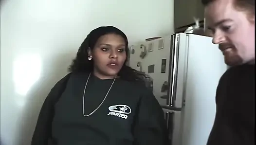 Berburu wanita hamil untuk bercinta