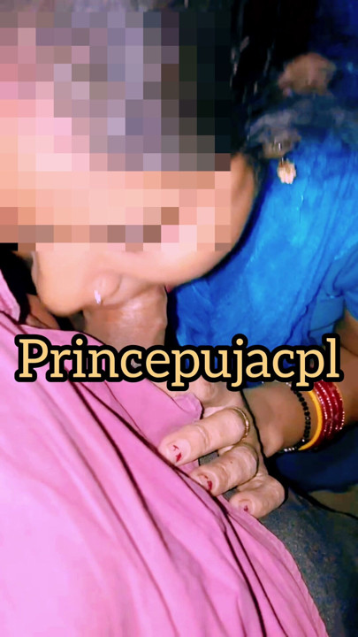 Udendørs blowjob af duskywife Puja