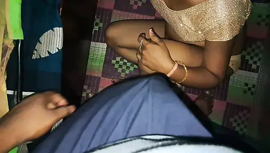 Tante seksi india lagi asik nyepong kontol besar sambil bugil sampai dicrot di mulut