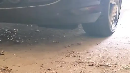 .Neredeyse arabama işiyorum