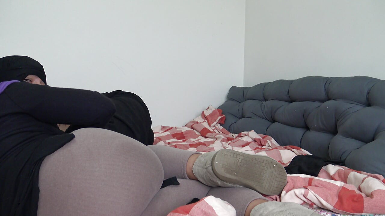 Lesbian Muslim Couple From Algeria