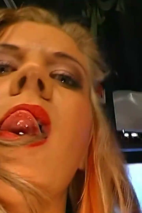 Ggg John Thompson - Blonde Bukkake Gangbang Slut
