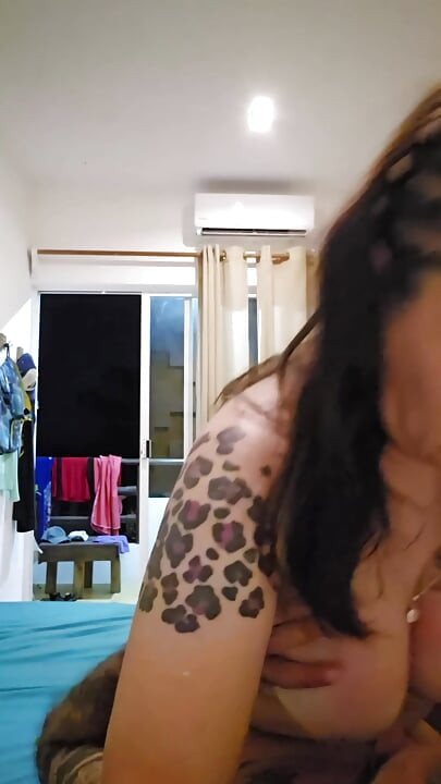 Tako da smo uživali u našem odmoru, voljeli smo se jebati s otvorenim prozorom