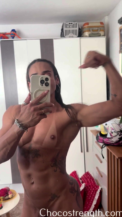 Can you endure this black muscle mommy