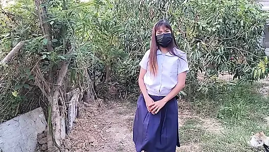 INNOCENT SCHOOLGIRL BEGGING HIS STEPDAD TO FILL HER FEELING HORNY
