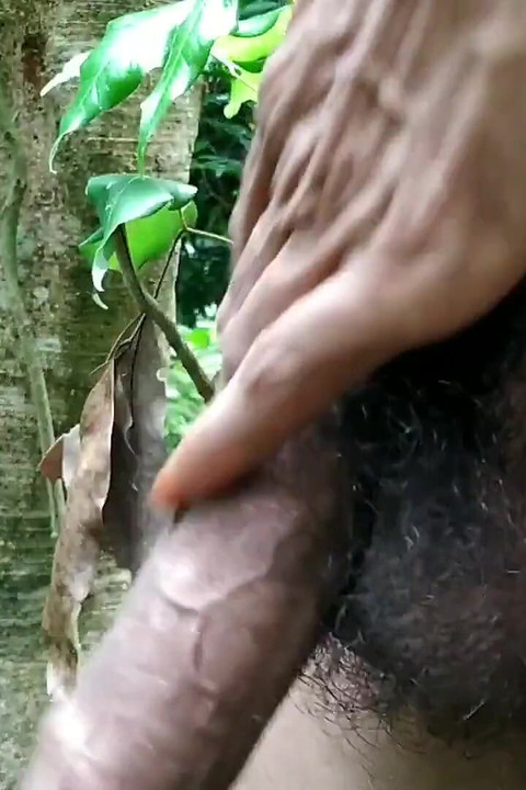 Big Dick, Cock Handjob and Cumshot in Outdoor