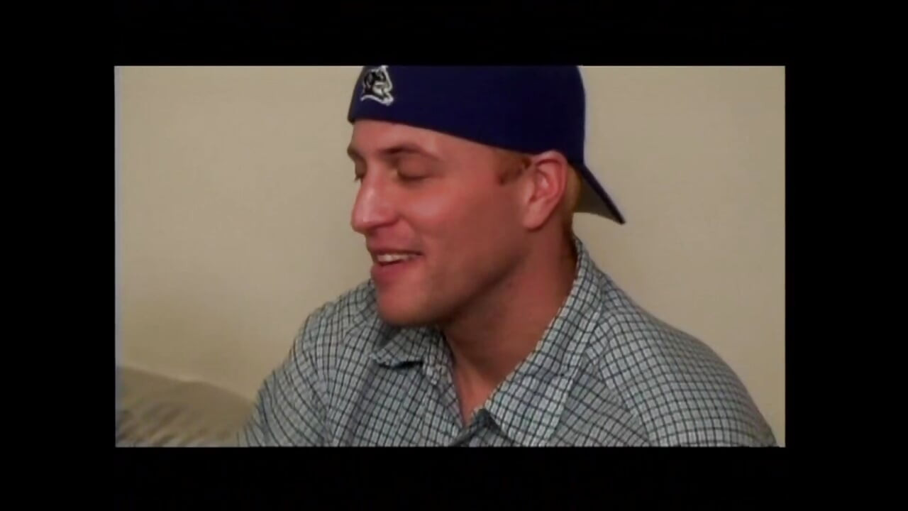 ช่วยตัวเองด้วยนม