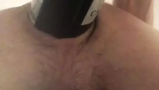 Grosse bouteille au fond du cul
