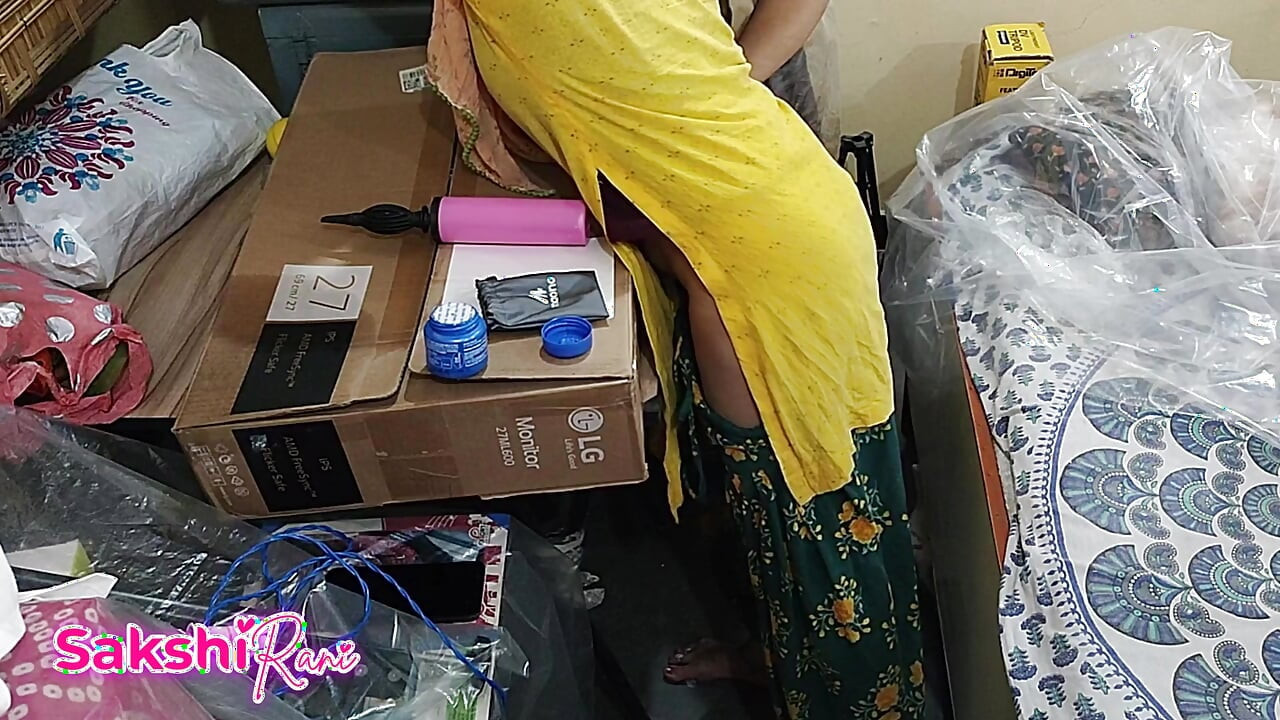 Kaamwaali ki Thukayi sexo vídeo completo, Dono da loja pegou ela é buceta masturbada, indiana empregada fodendo sexo vídeo mms Hindi Falando