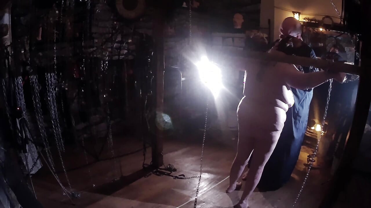 Part 5:- Lanista Bear and Domina Satana wax and heat play.