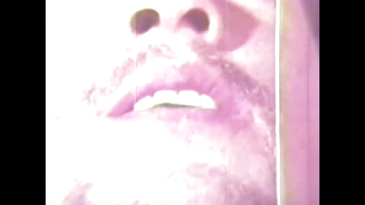 Zakar Retro yang besar