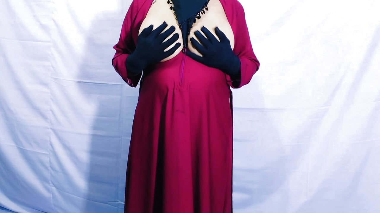 Fata indiancă desi proaspăt căsătorită vrea să se fută dur cu coloană sonoră hindi completă