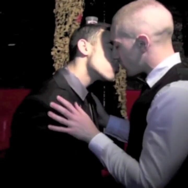 Matt穿着工作服和课堂制服被 staight 操逼