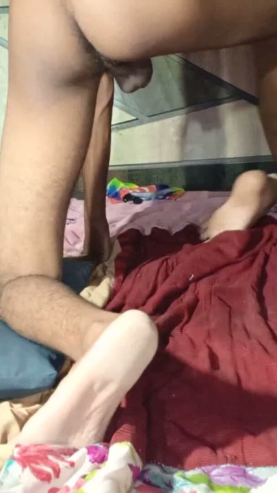desi bhabhi ne squirt se devar ko nehla diya chudai ke waqt Hindi HD video sex | Clip 3