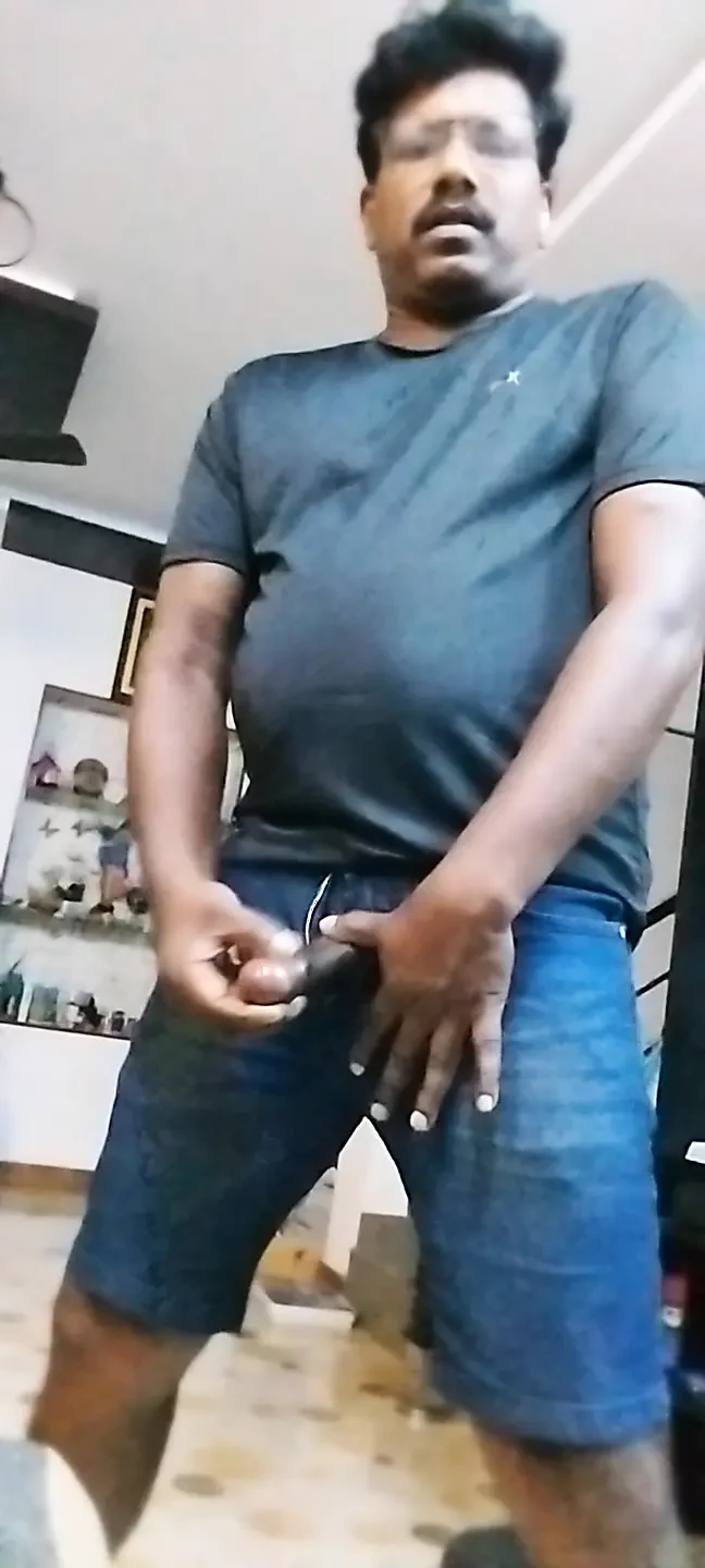 Mastrubate