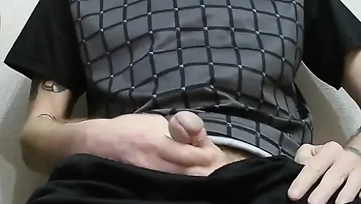 Di kantor, ngocok kontolku dan bantuin aku selesai #5