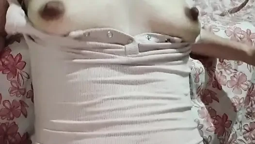 Ich habe meine muschi mit diesem transparenten dildo gemacht, der erfreut !!