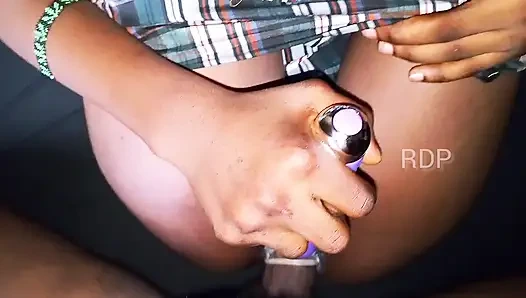 18+ стройная бывшая подруга, я массажирую ее киску и даю мне счастливое окончание