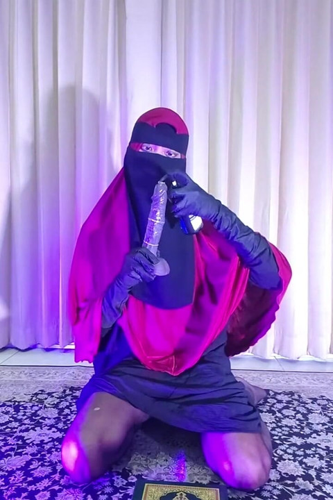 Άραβας Crossdresser Fuck δονητή
