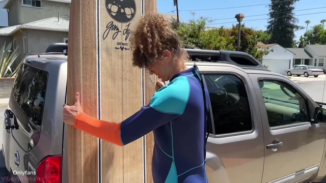 Surfer Stepmom Takes Stranger Home After The Beach