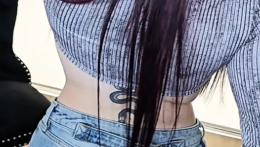 Hast du das erste Video gesehen, das ich gemacht habe? Ich sehe so unschuldig aus