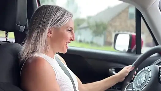 Lora Cross такая возбужденная