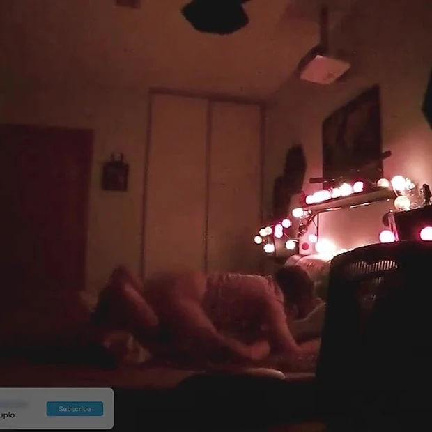Amateur Young Couple Fuck Bareback on Christmas!