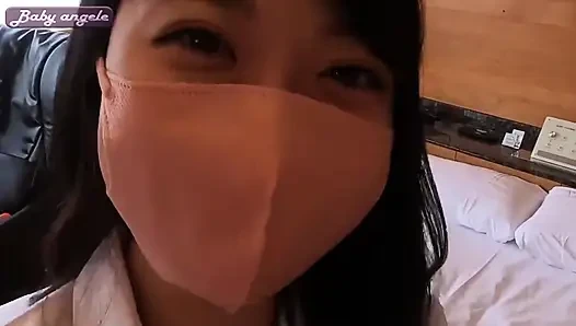 Telan sperma pertama kali. Wajah imut berantakan berujung - bagian1
