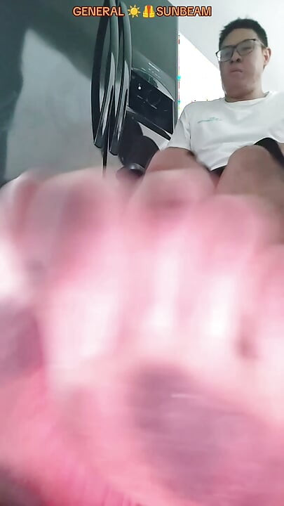 Barefoot Solo Moment - My Natural Soles Close Up