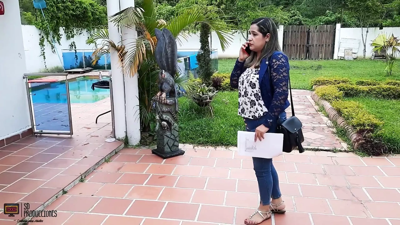 I Make a Good Financial Proposal to an Unknown Girl – Cum in Pussy – Porn in Spanish