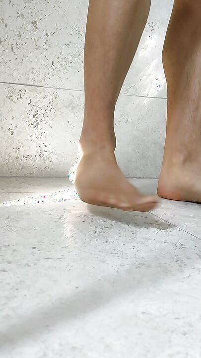 Orgazam prostate u najlonkama