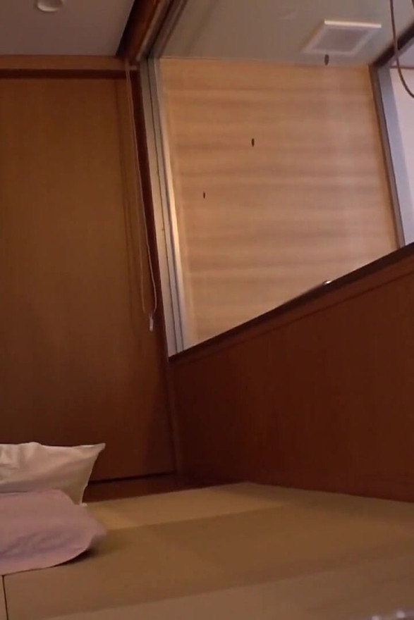 【de godin van schattige sletten daalt neer op de skipistes van Niigata】