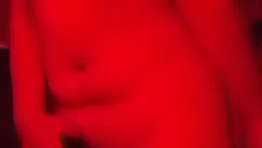 Vibratörümle boşalıyorum