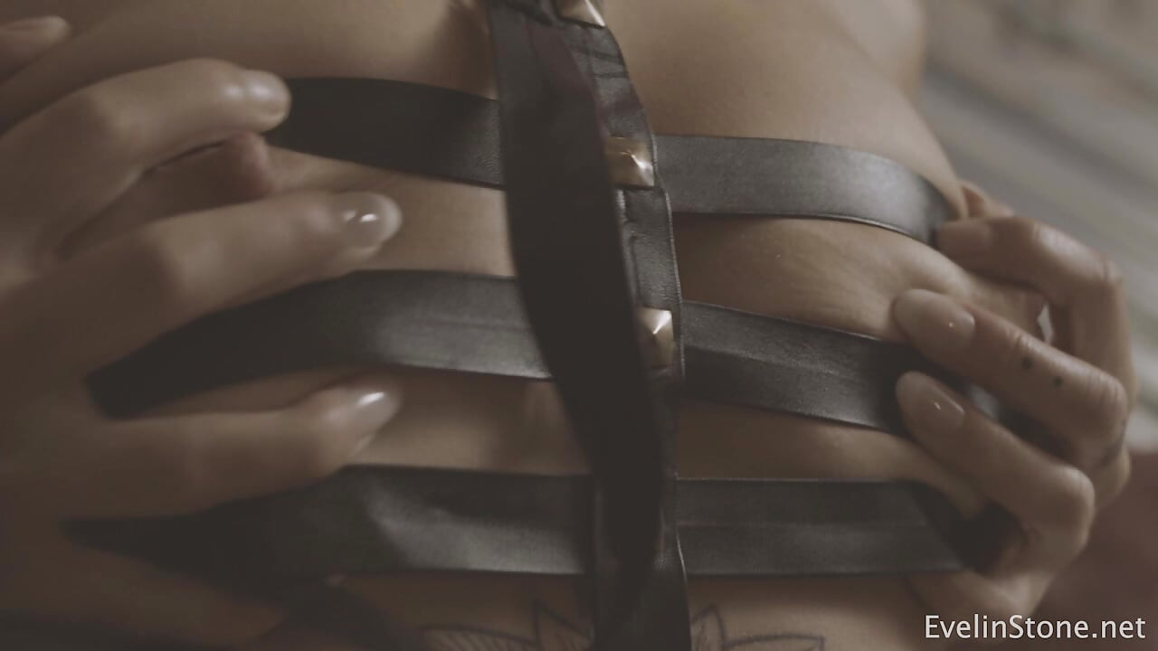 Anal Stretching Finger Fuck Dominatrix