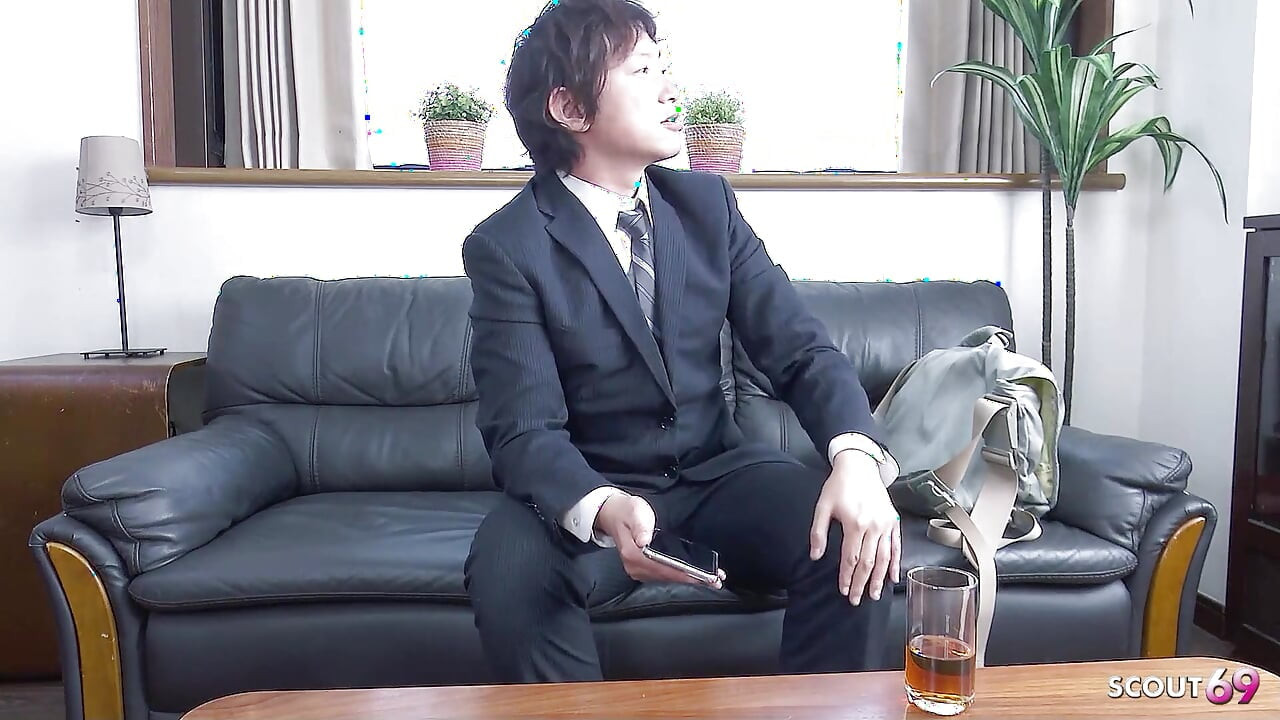 무수정 JAV 질싸 섹스를 유혹하는 자연의 거유의 날씬한 일본 소녀