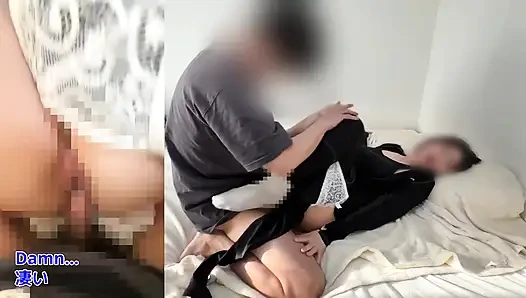 Sex with a Female Delivery Girl Friend. I Was About to Masturbate When I Realized the Delivery Woman Was My Friend.