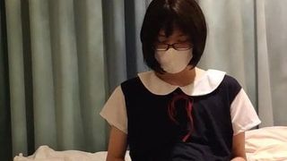 日本人cd女子高生制服madzmoto sunがベッドで射精