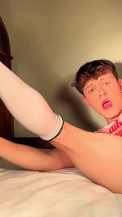 Femboy Gets Fucked by Favorite Dildo