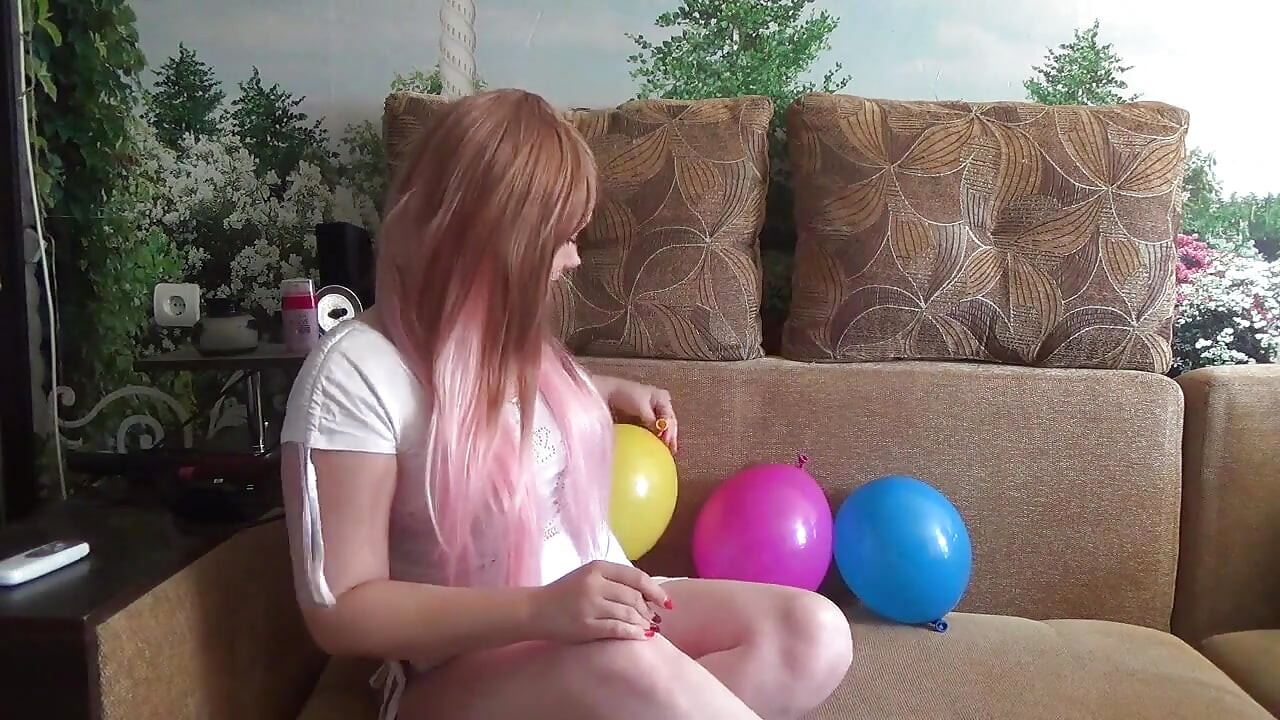 I Am Blowing 10 Different Color Balloons!