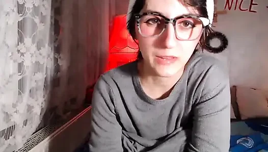 Pertunjukan webcam sweater nakal