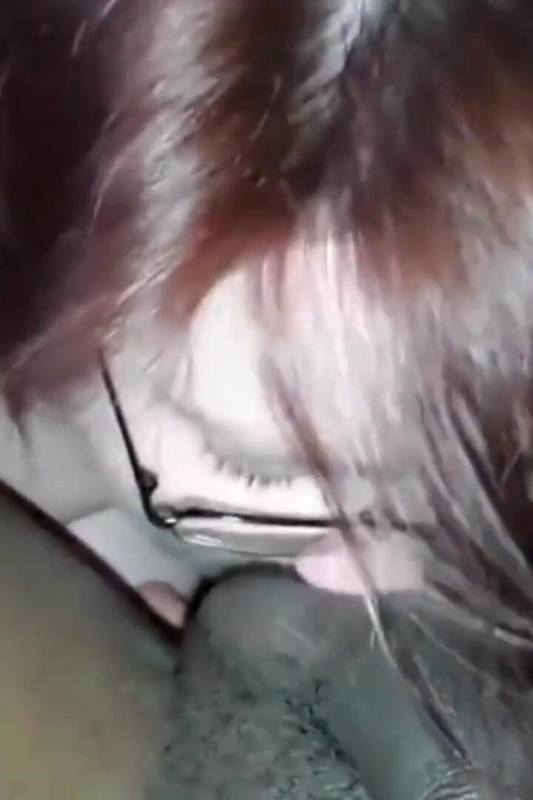 大屁股張開我的小穴，舔肛門，吸吮大黑屌。娜塔4性愛