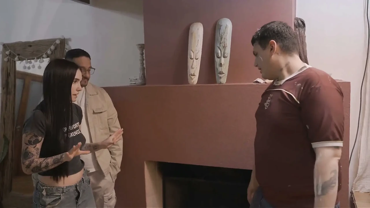 He Must Have a Huge Dick! the Painter Watches Chavita Getting Fucked by Her Sugar Stepdaddy