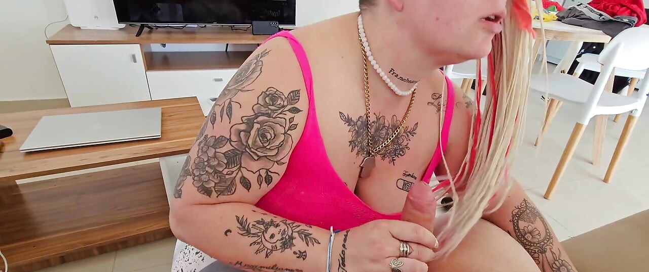 BBW Argentina Has Sex Without a Condom with a Colombian in Buenos Aires